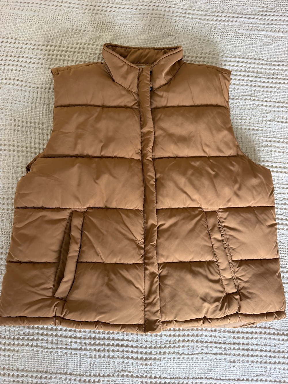 Women's Quilted Puffer Vest - Tan